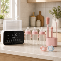 Pack Biberons à la Maison Bibimood dans une cuisine lumineuse
